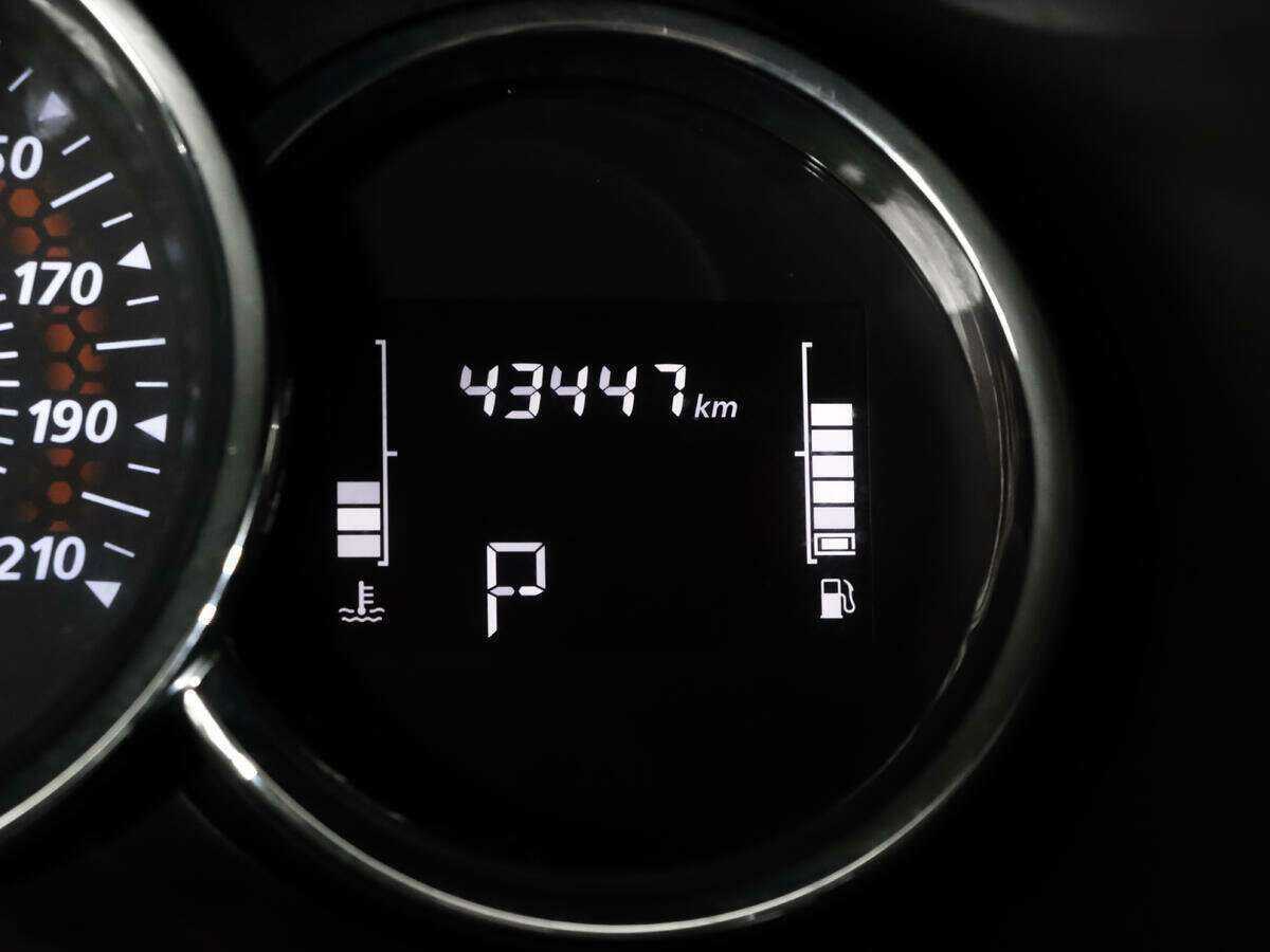 Купить Renault Logan с пробегом. Фото: #13