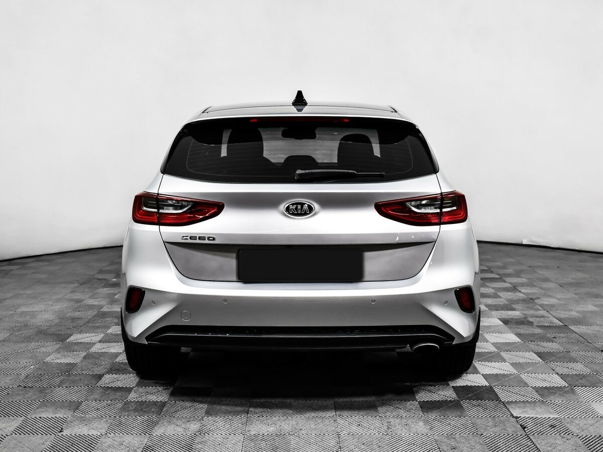 Купить Kia Ceed с пробегом. Фото: #4