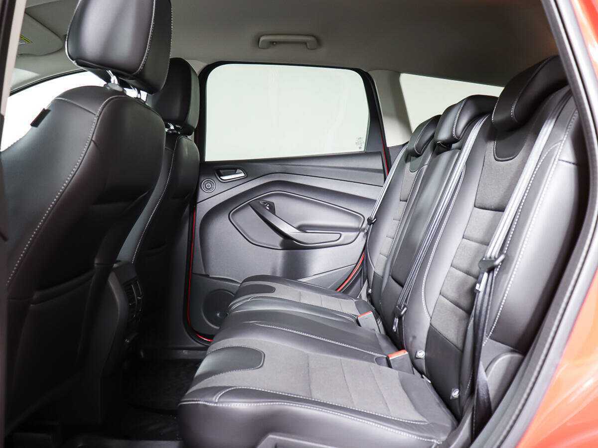 Купить Ford Kuga с пробегом. Фото: #9