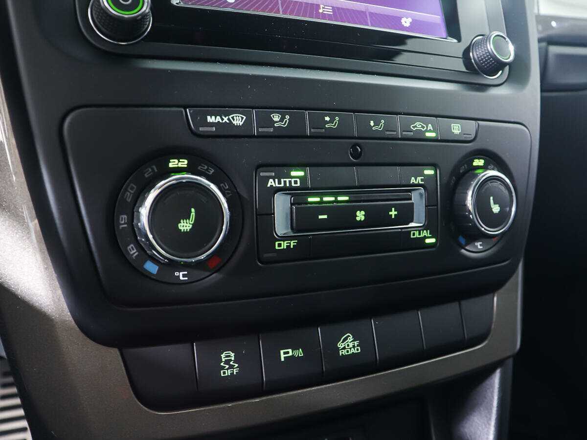 Купить Skoda Yeti с пробегом. Фото: #16