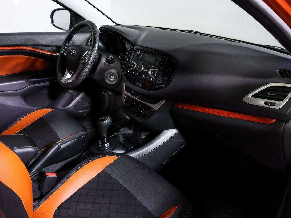 Купить Lada (ВАЗ) Vesta с пробегом. Фото: #8