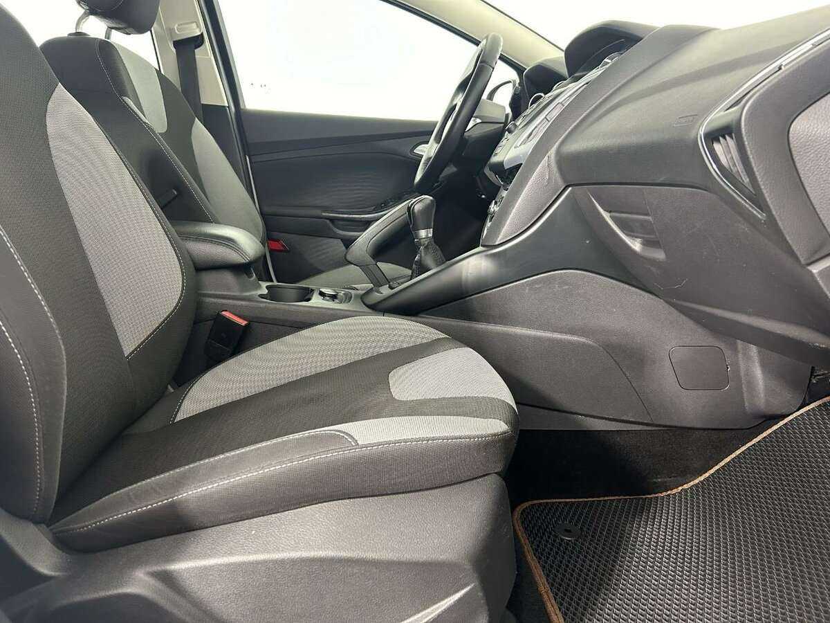Купить Ford Focus с пробегом. Фото: #13