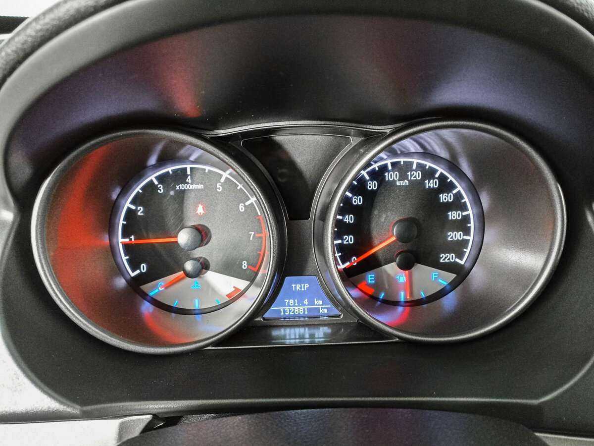 Купить Geely Emgrand X7 с пробегом. Фото: #10