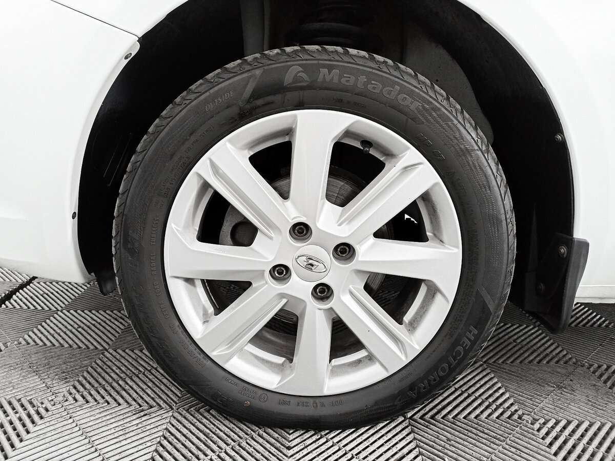 Купить Lada (ВАЗ) Vesta с пробегом. Фото: #17