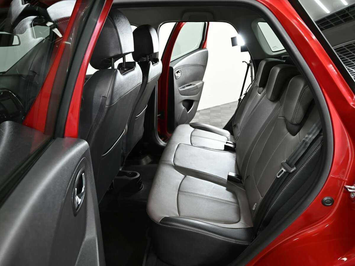 Купить Renault Kaptur с пробегом. Фото: #13