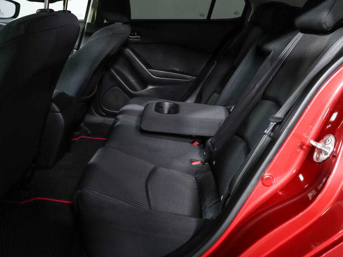 Купить Mazda 3 с пробегом. Фото: #6