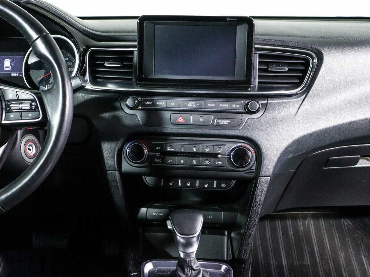 Купить Kia Ceed с пробегом. Фото: #12