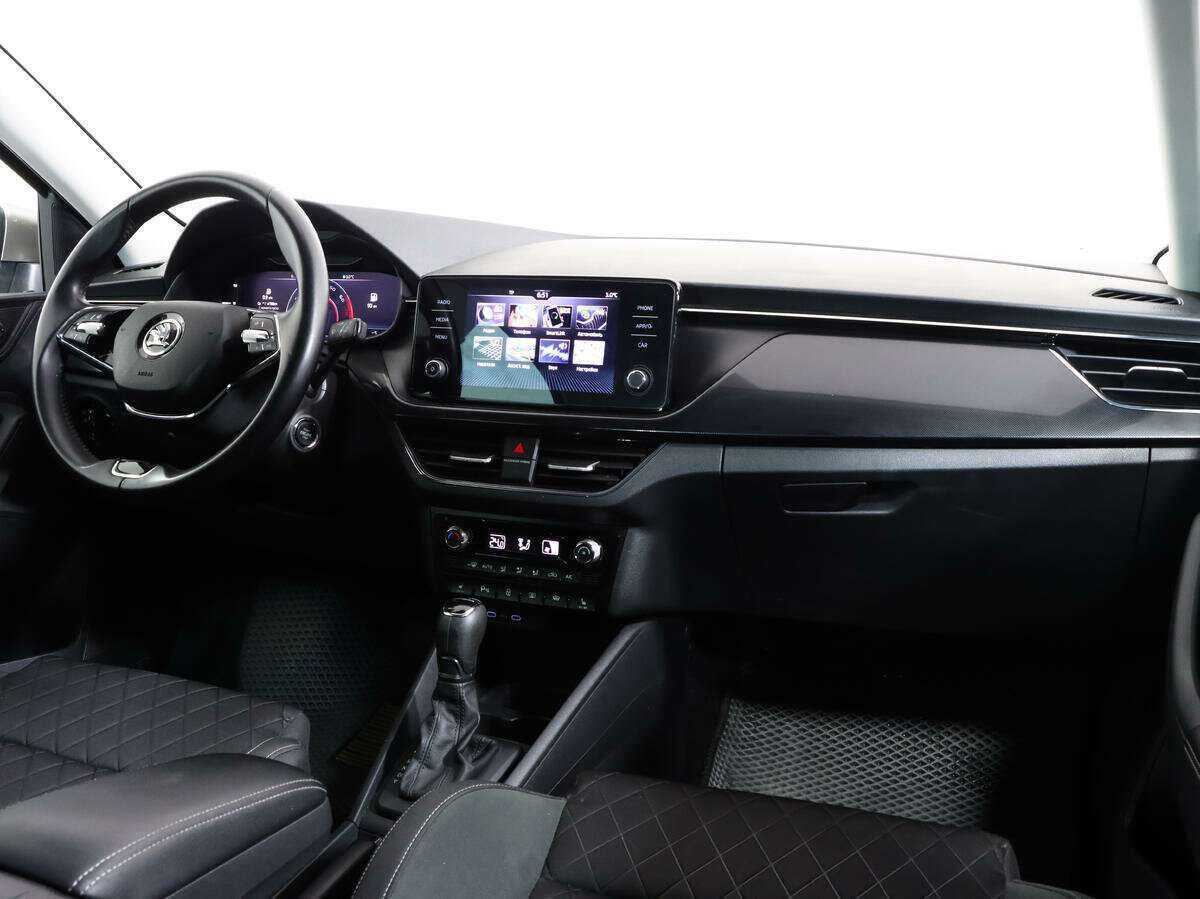 Купить Skoda Rapid с пробегом. Фото: #7