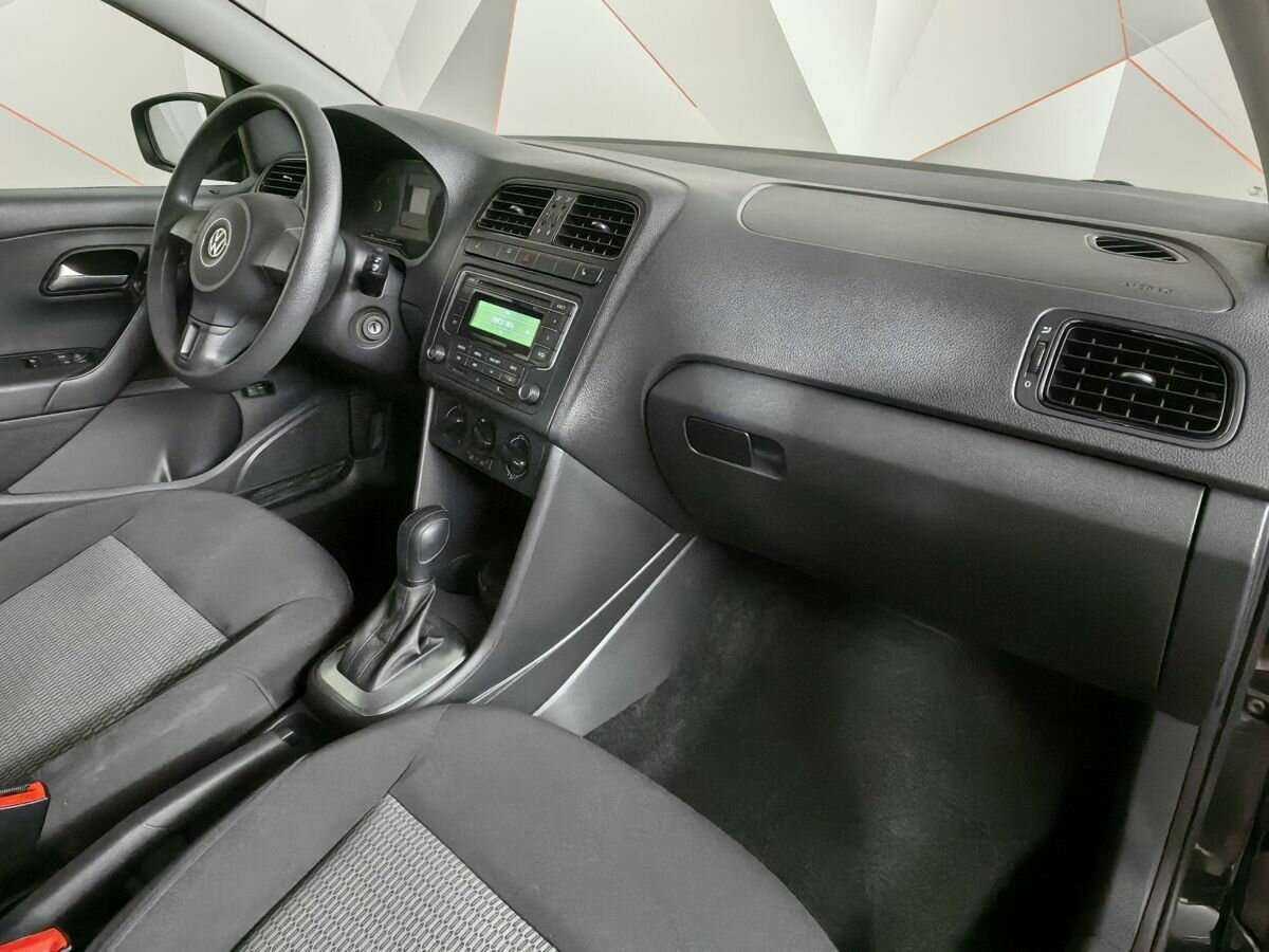 Купить Volkswagen Polo с пробегом. Фото: #8
