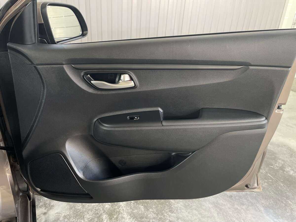 Купить Kia Rio с пробегом. Фото: #21