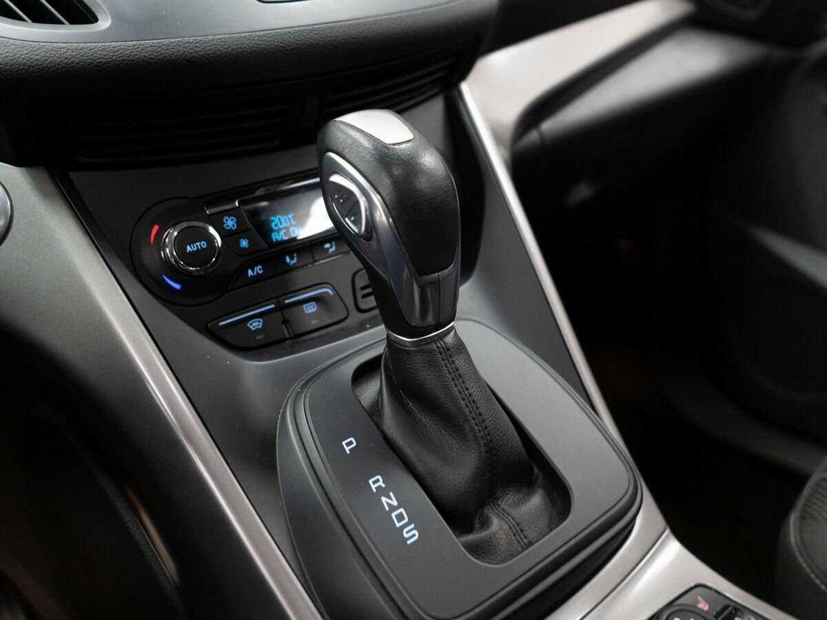Купить Ford Kuga с пробегом. Фото: #10