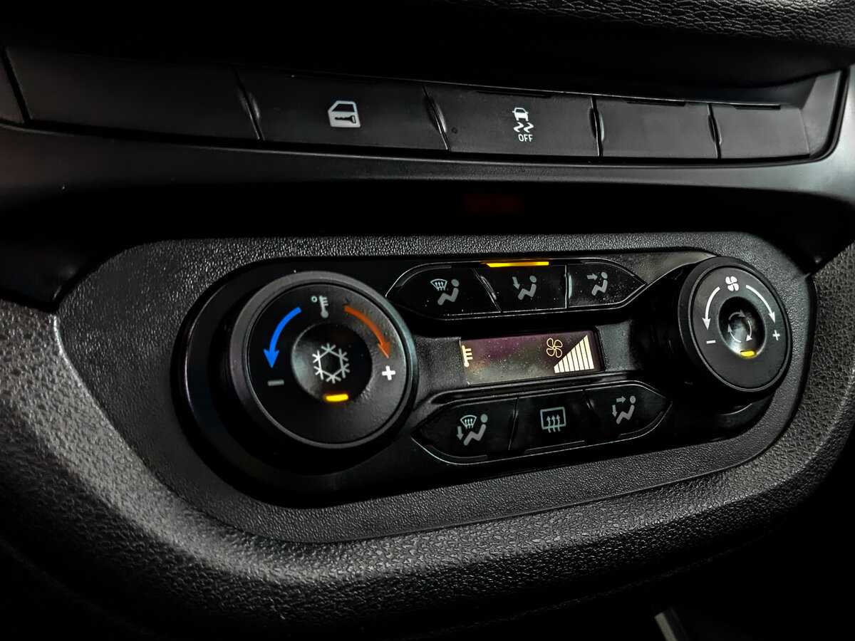 Купить Lada (ВАЗ) Vesta с пробегом. Фото: #20