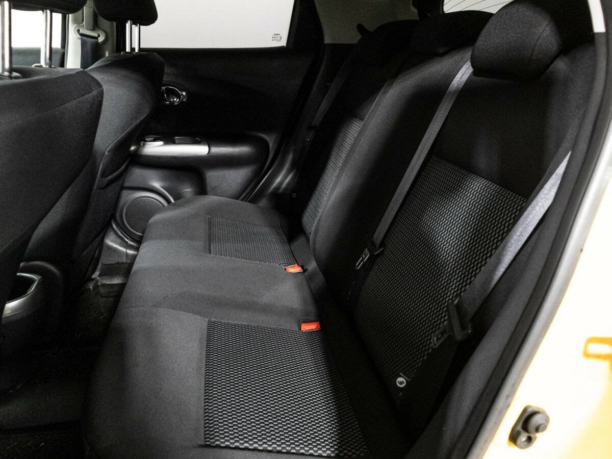 Купить Nissan Juke с пробегом. Фото: #9