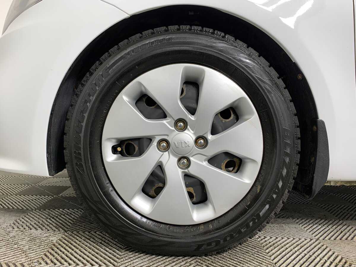 Купить Kia Rio с пробегом. Фото: #8