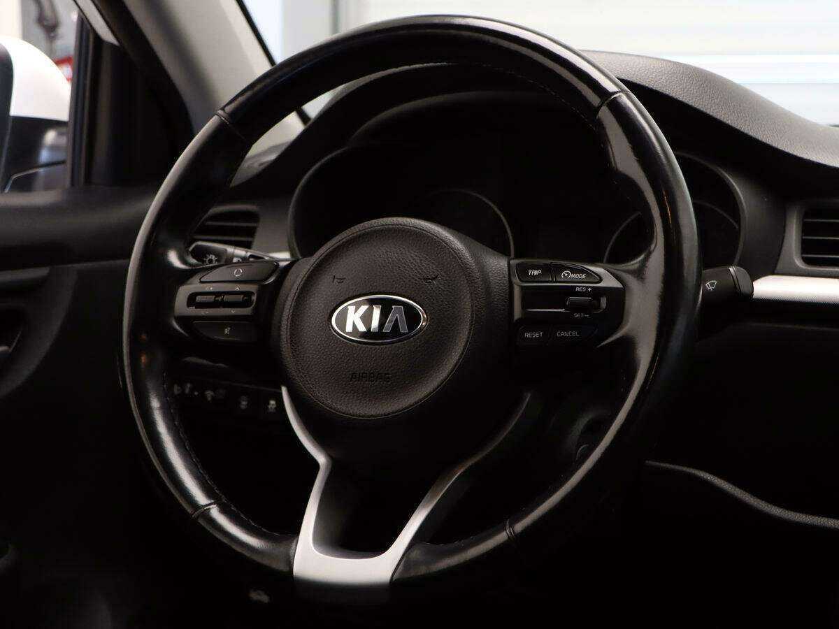 Купить Kia Rio с пробегом. Фото: #10
