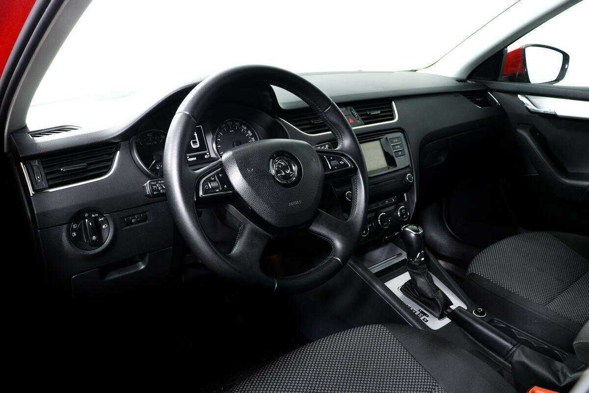 Купить Skoda Octavia с пробегом. Фото: #11