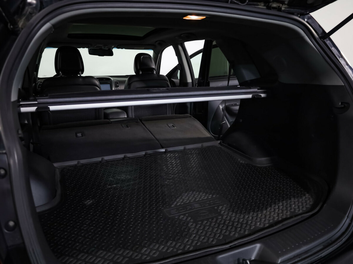 Купить Kia Sorento с пробегом. Фото: #28