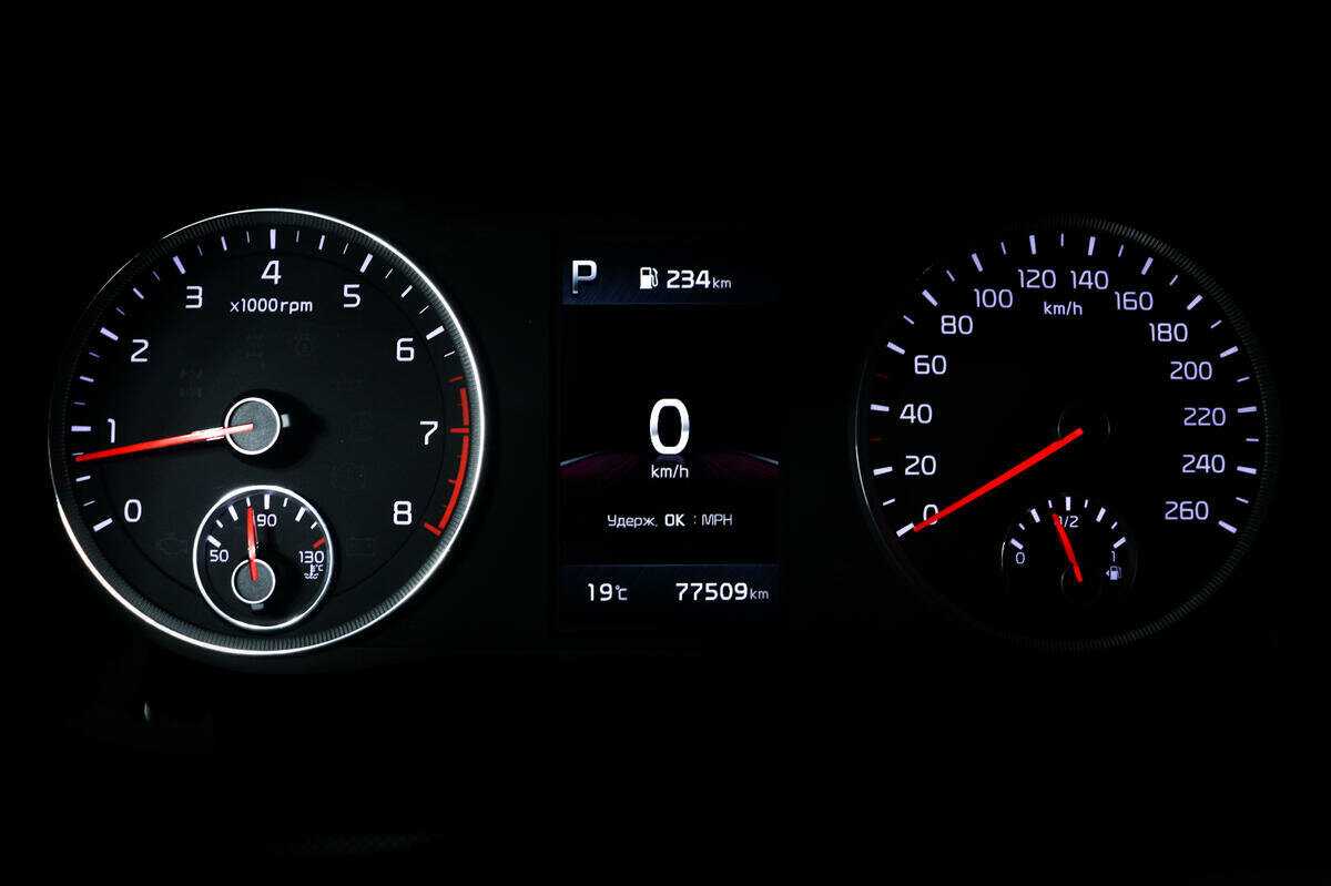 Купить Kia K5 с пробегом. Фото: #9