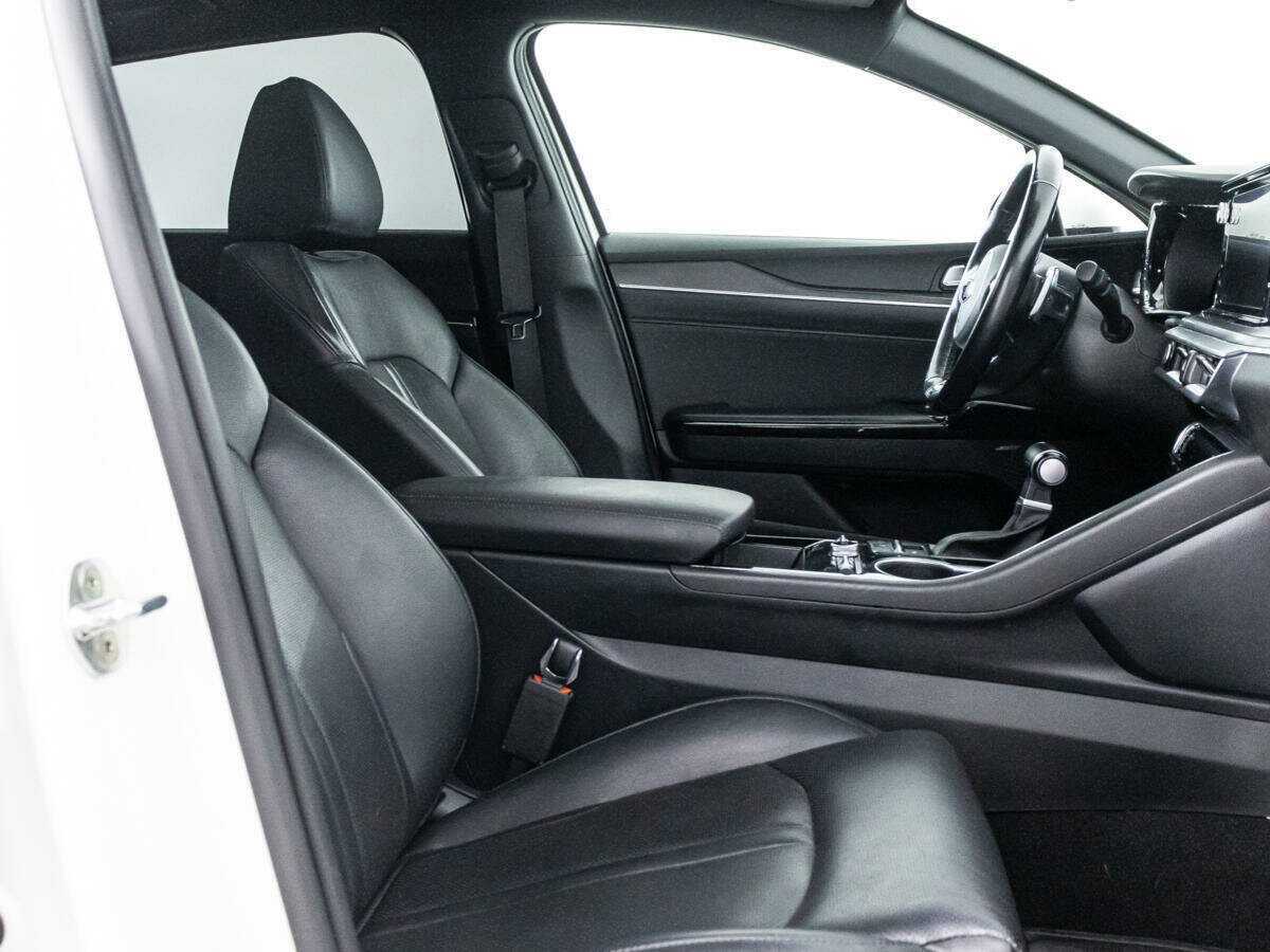 Купить Kia K5 с пробегом. Фото: #15