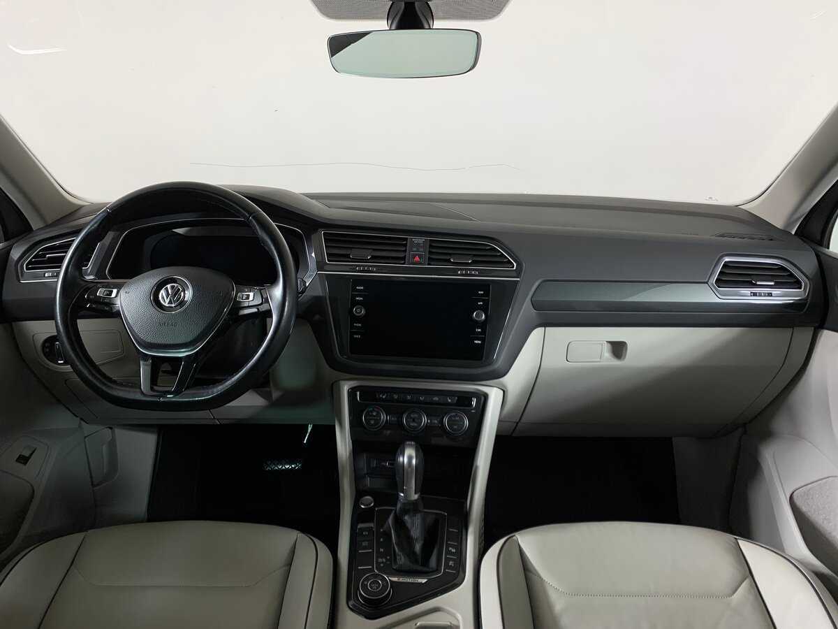 Купить Volkswagen Tiguan с пробегом. Фото: #12