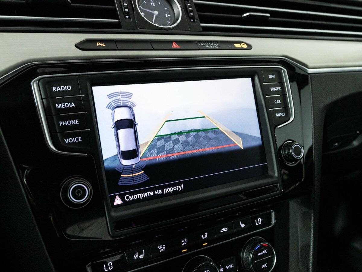 Купить Volkswagen Passat с пробегом. Фото: #15