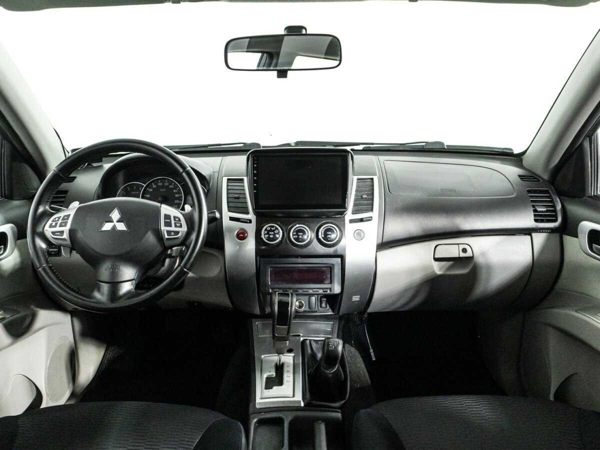 Купить Mitsubishi Pajero Sport с пробегом. Фото: #12