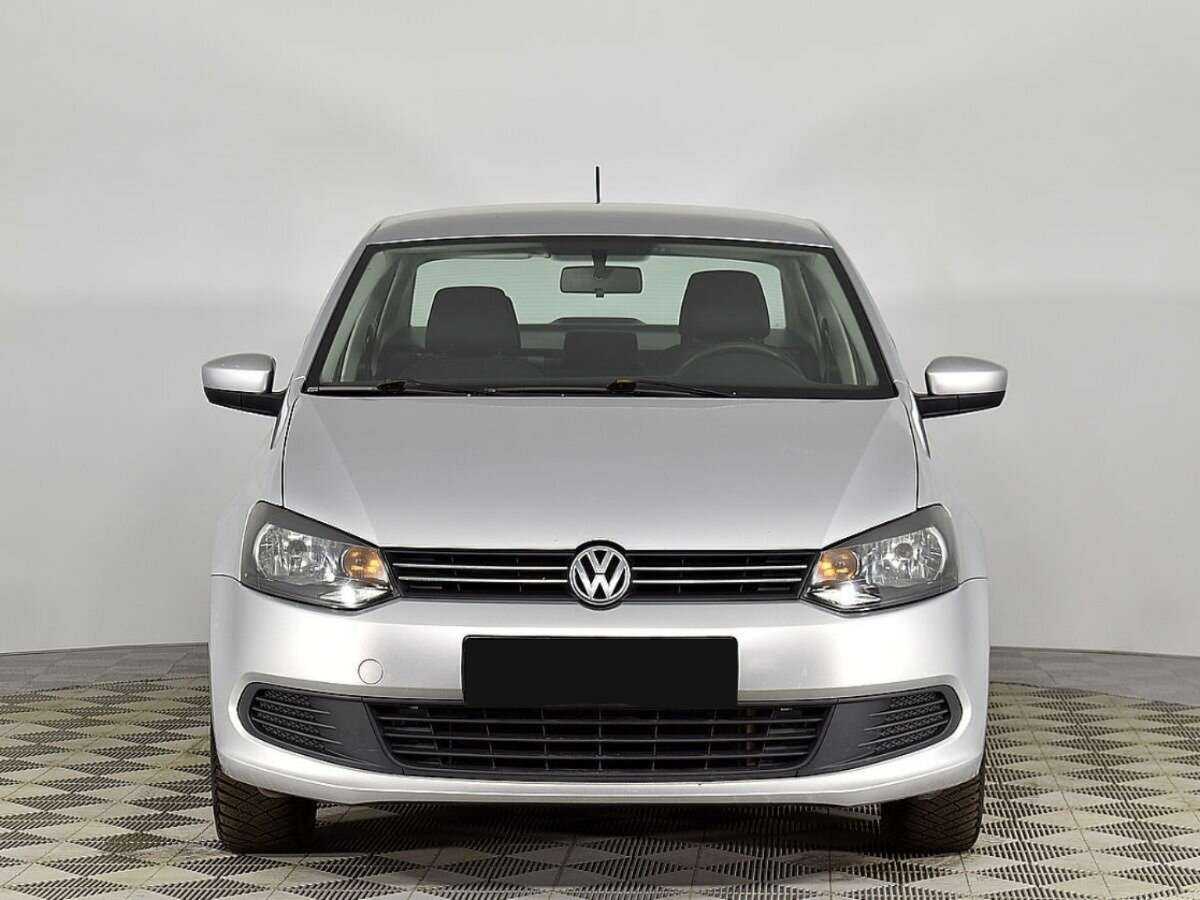 Купить Volkswagen Polo с пробегом. Фото: #2