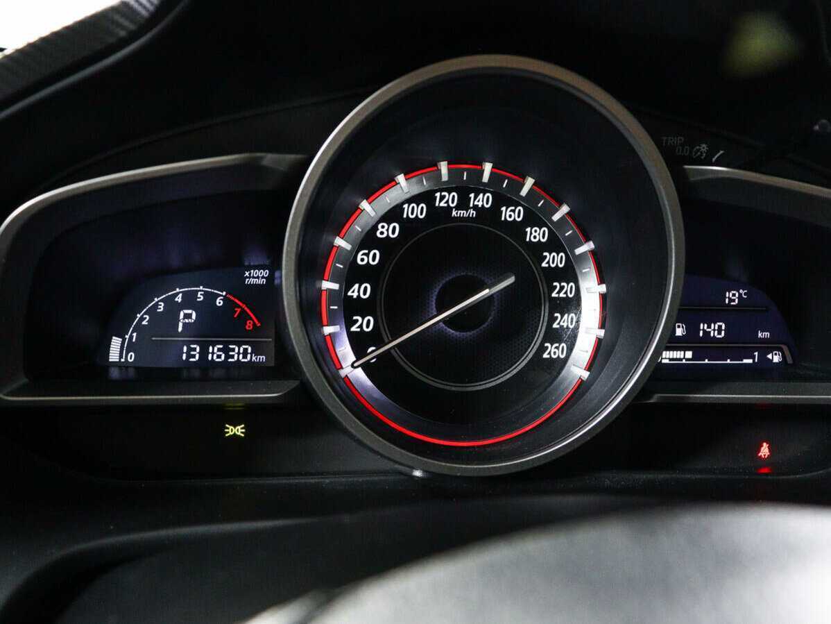 Купить Mazda 3 с пробегом. Фото: #13