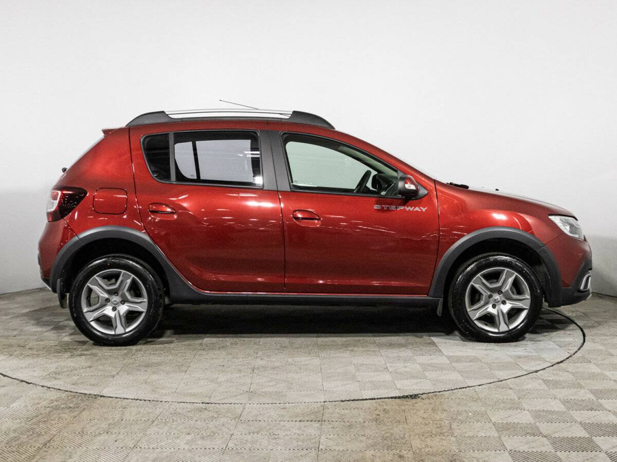 Купить Renault Sandero с пробегом. Фото: #3