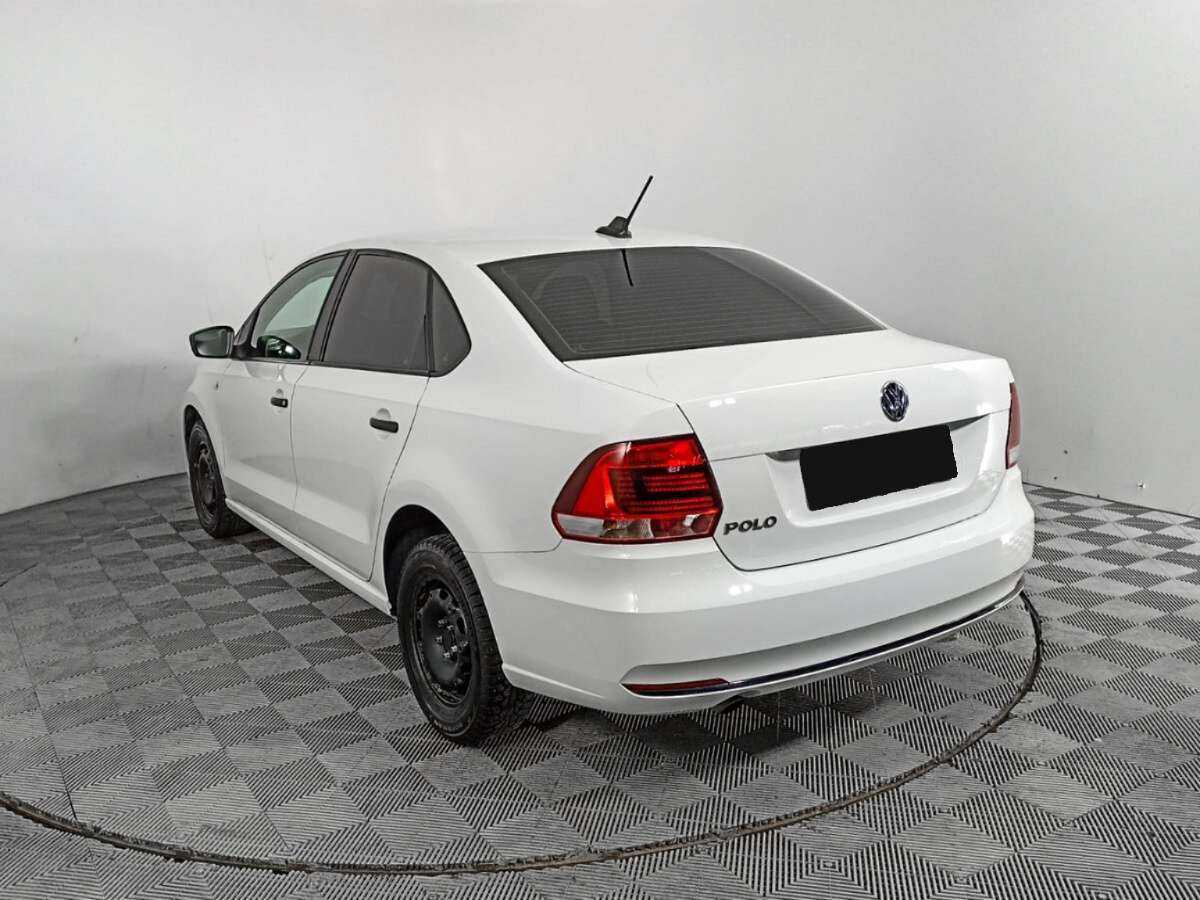 Купить Volkswagen Polo с пробегом. Фото: #6