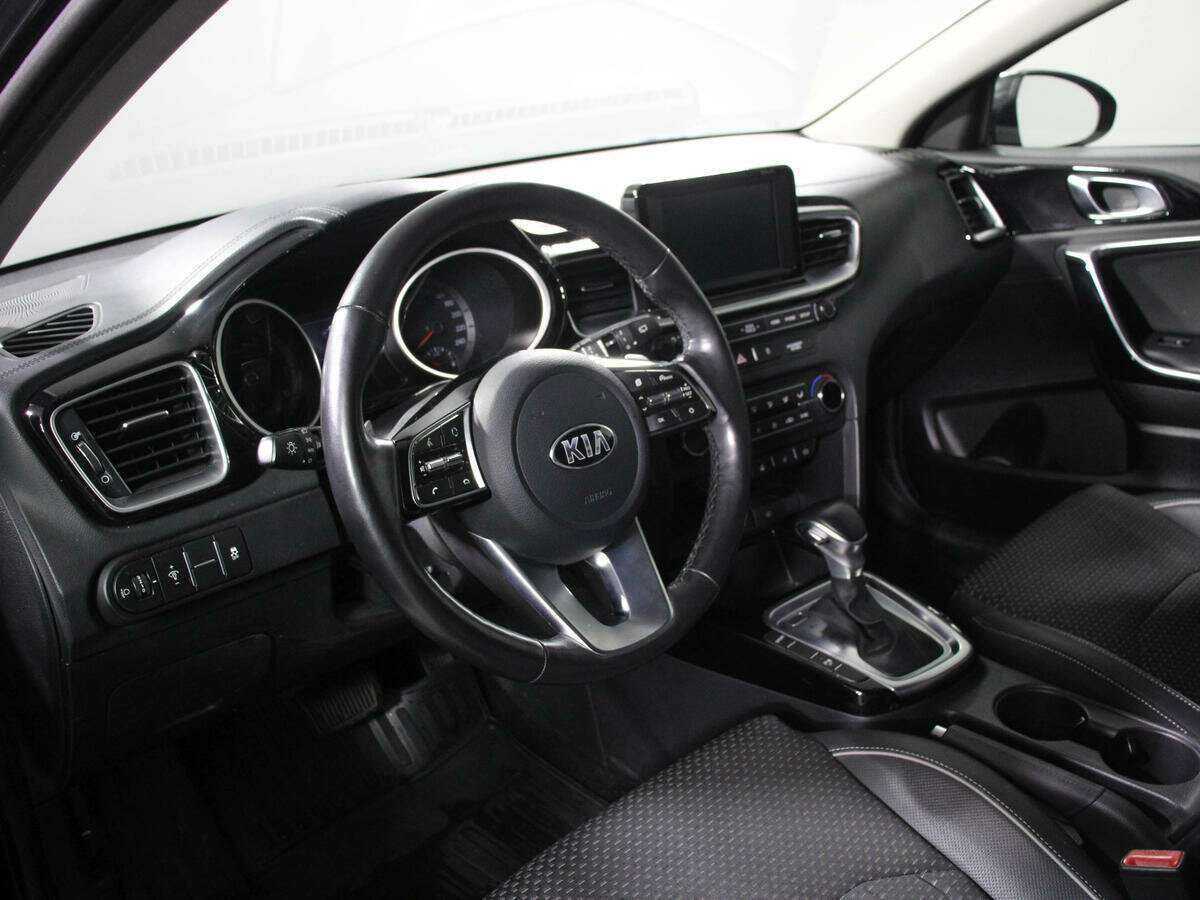 Купить Kia Ceed с пробегом. Фото: #11
