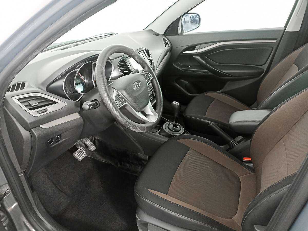 Купить Lada (ВАЗ) Vesta с пробегом. Фото: #13