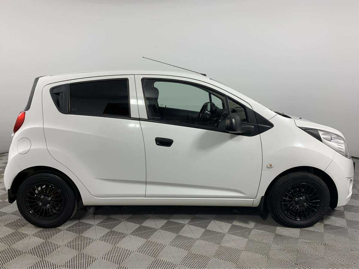 Купить Chevrolet Spark с пробегом. Фото: #3
