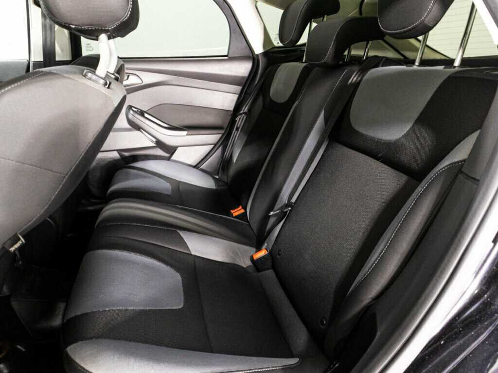 Купить Ford Focus с пробегом. Фото: #9