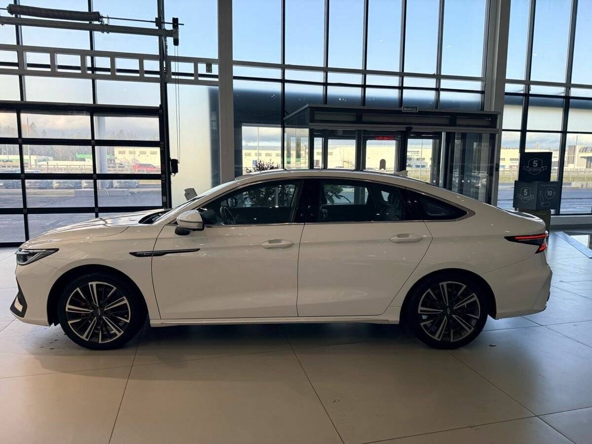 Купить Chery Arrizo 8 с пробегом. Фото: #2