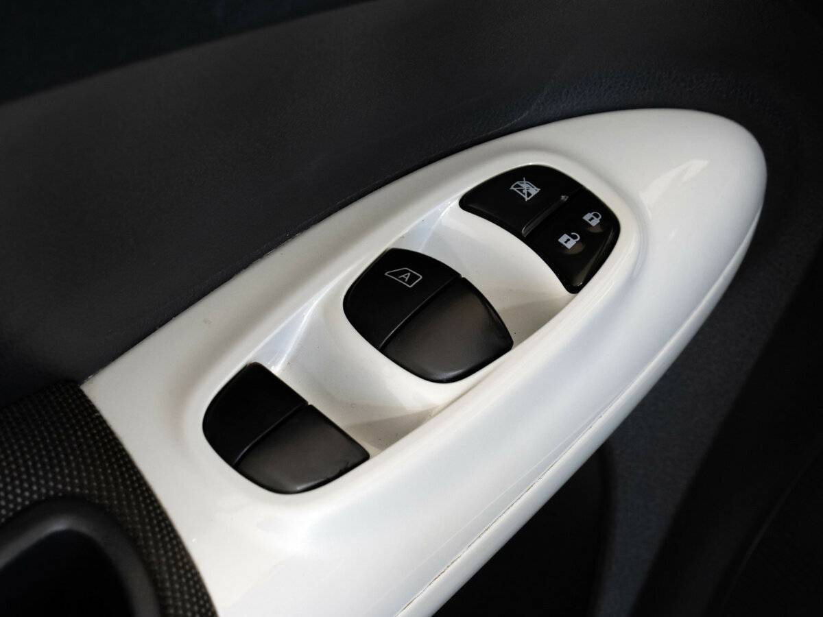 Купить Nissan Juke с пробегом. Фото: #17