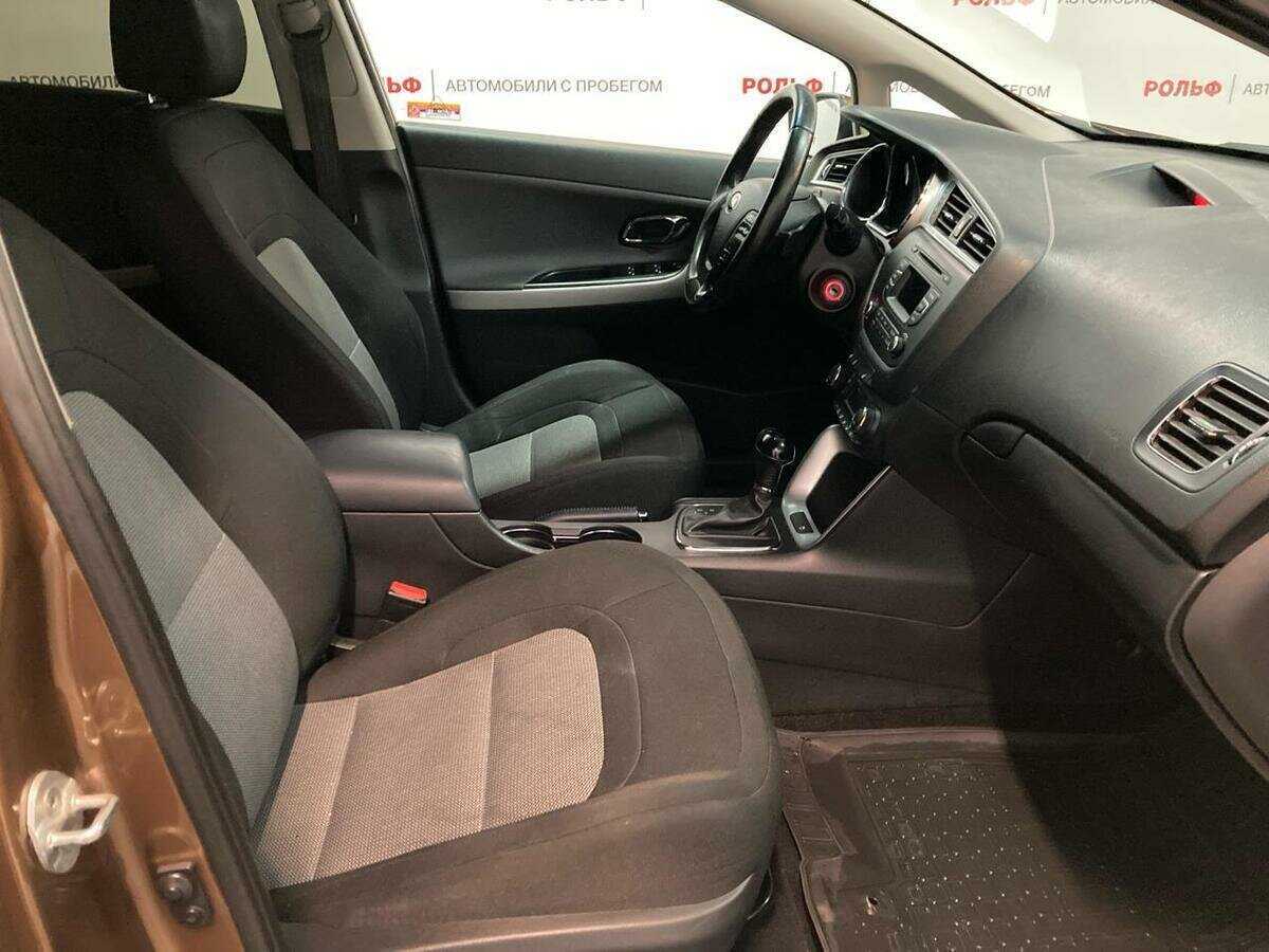 Купить Kia Ceed с пробегом. Фото: #8