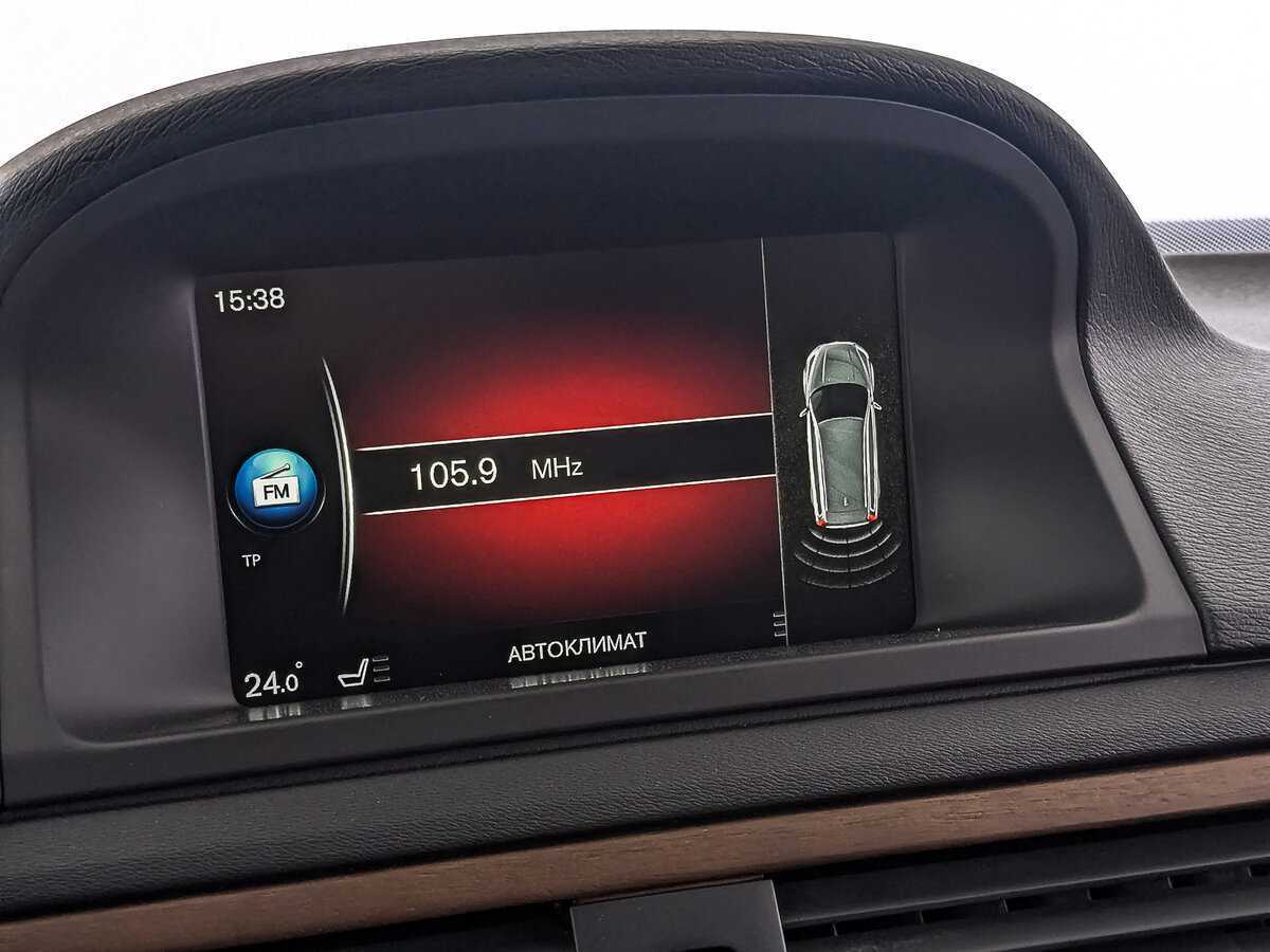 Купить Volvo XC70 с пробегом. Фото: #25