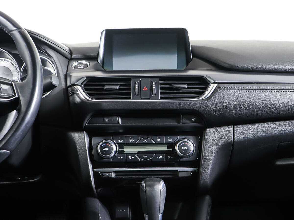Купить Mazda 6 с пробегом. Фото: #11