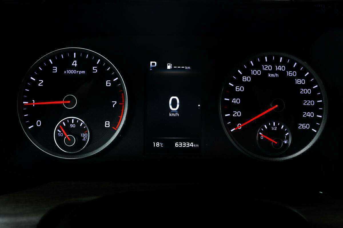 Купить Kia K5 с пробегом. Фото: #9