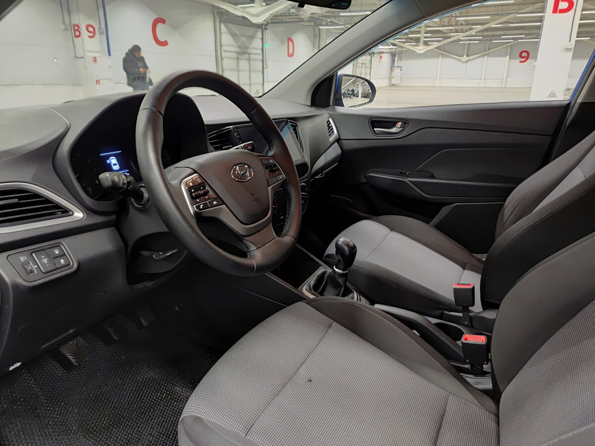 Купить Hyundai Solaris с пробегом. Фото: #15