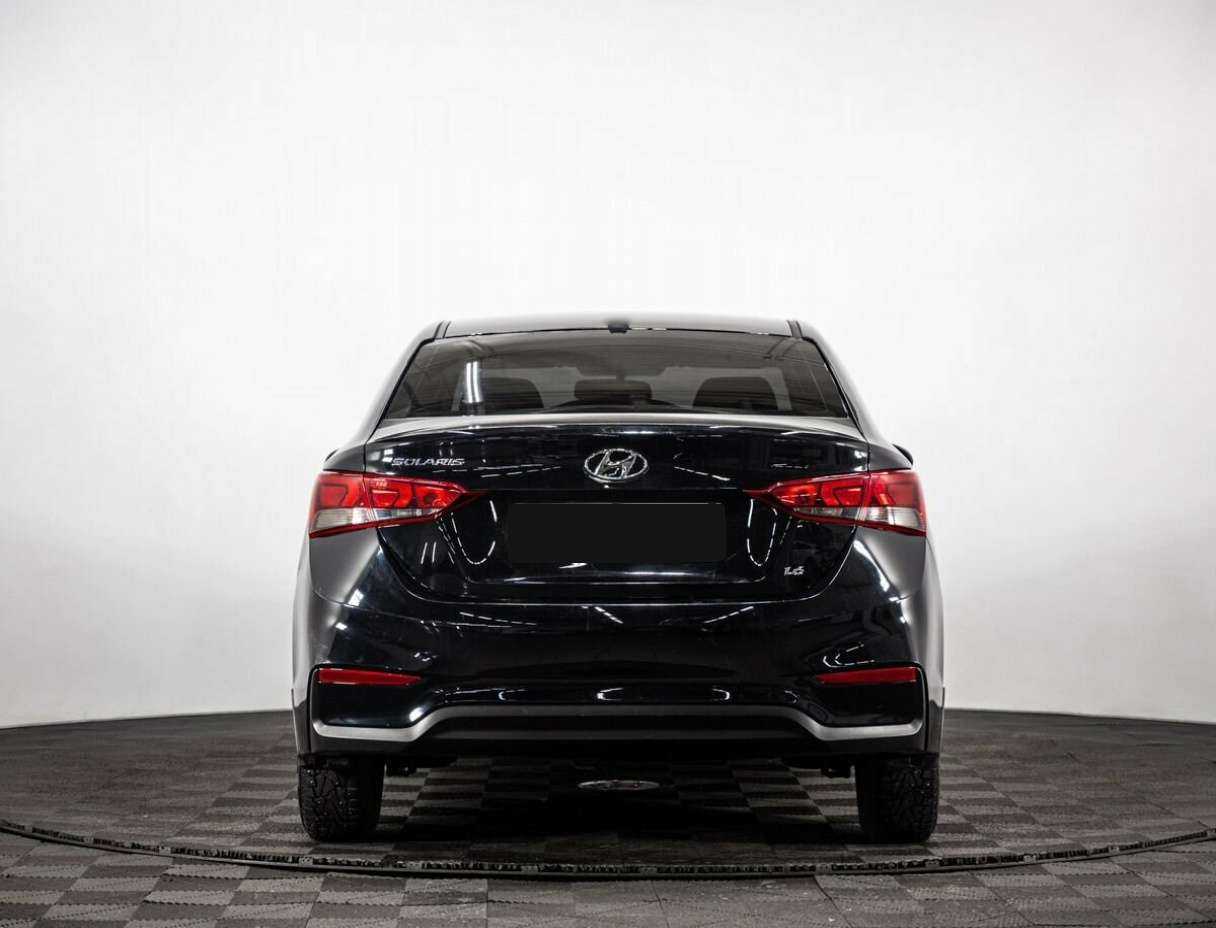 Купить Hyundai Solaris с пробегом. Фото: #2