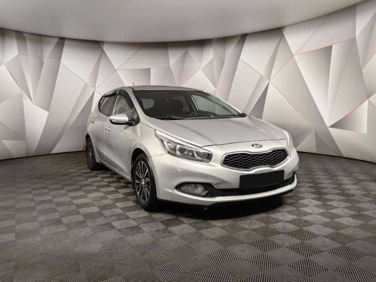 Купить Kia Ceed с пробегом. Фото: #2