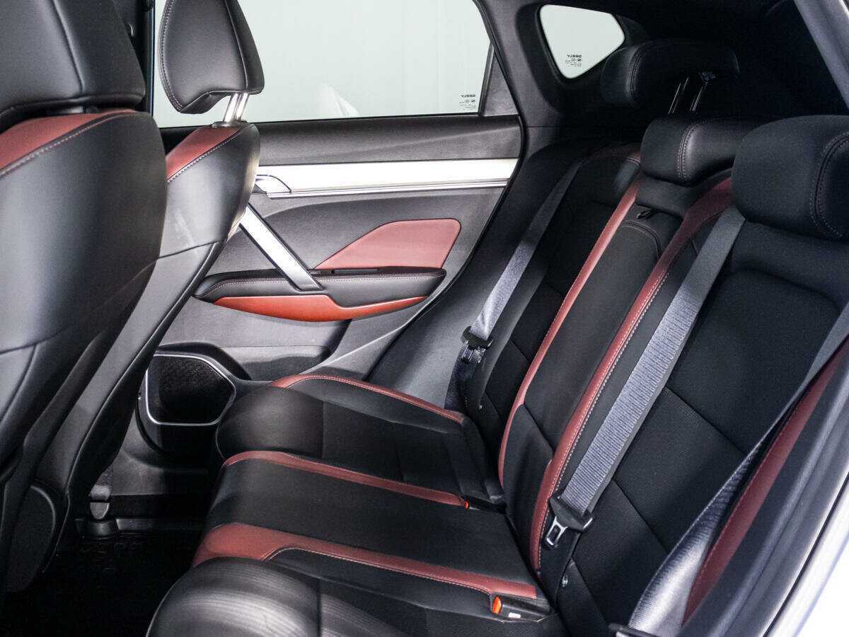 Купить Geely Coolray с пробегом. Фото: #9