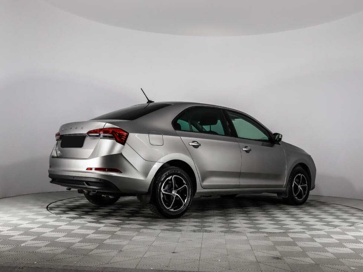 Купить Skoda Rapid с пробегом. Фото: #4