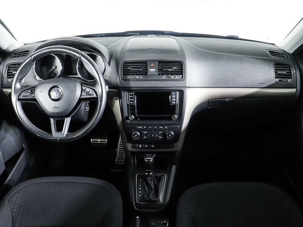 Купить Skoda Yeti с пробегом. Фото: #10