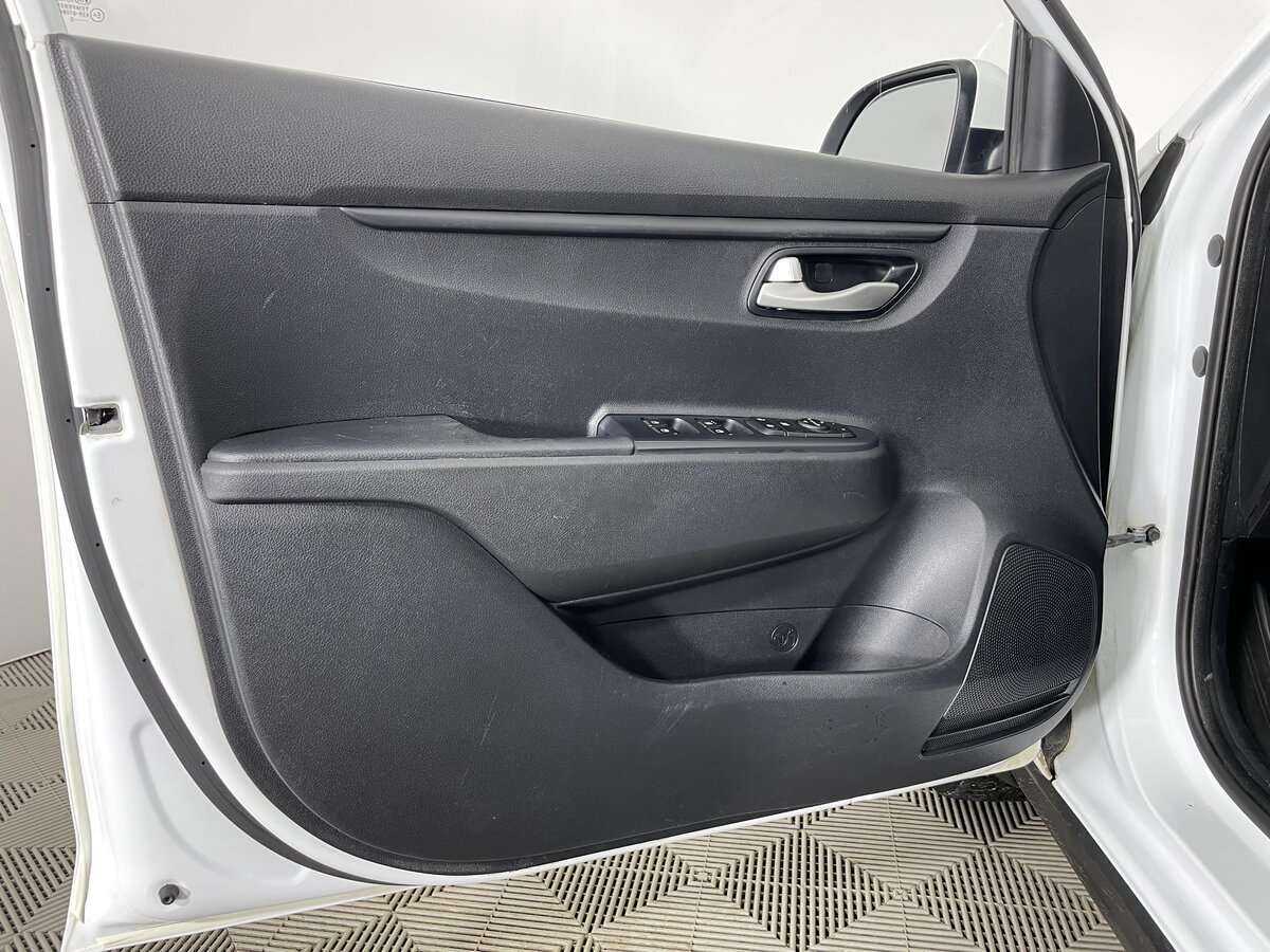 Купить Kia Rio с пробегом. Фото: #20