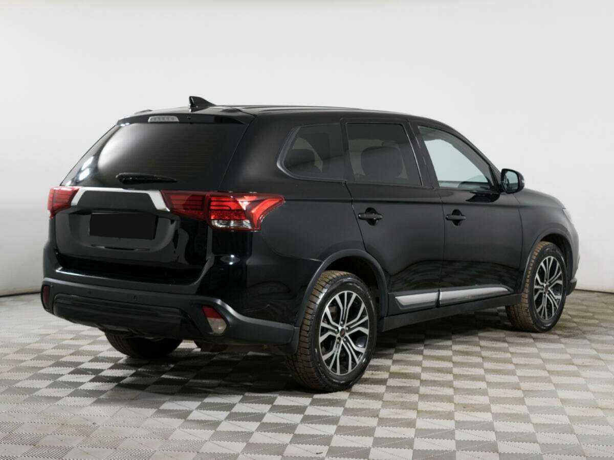 Купить Mitsubishi Outlander с пробегом. Фото: #3