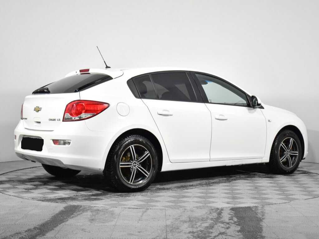 Купить Chevrolet Cruze с пробегом. Фото: #4