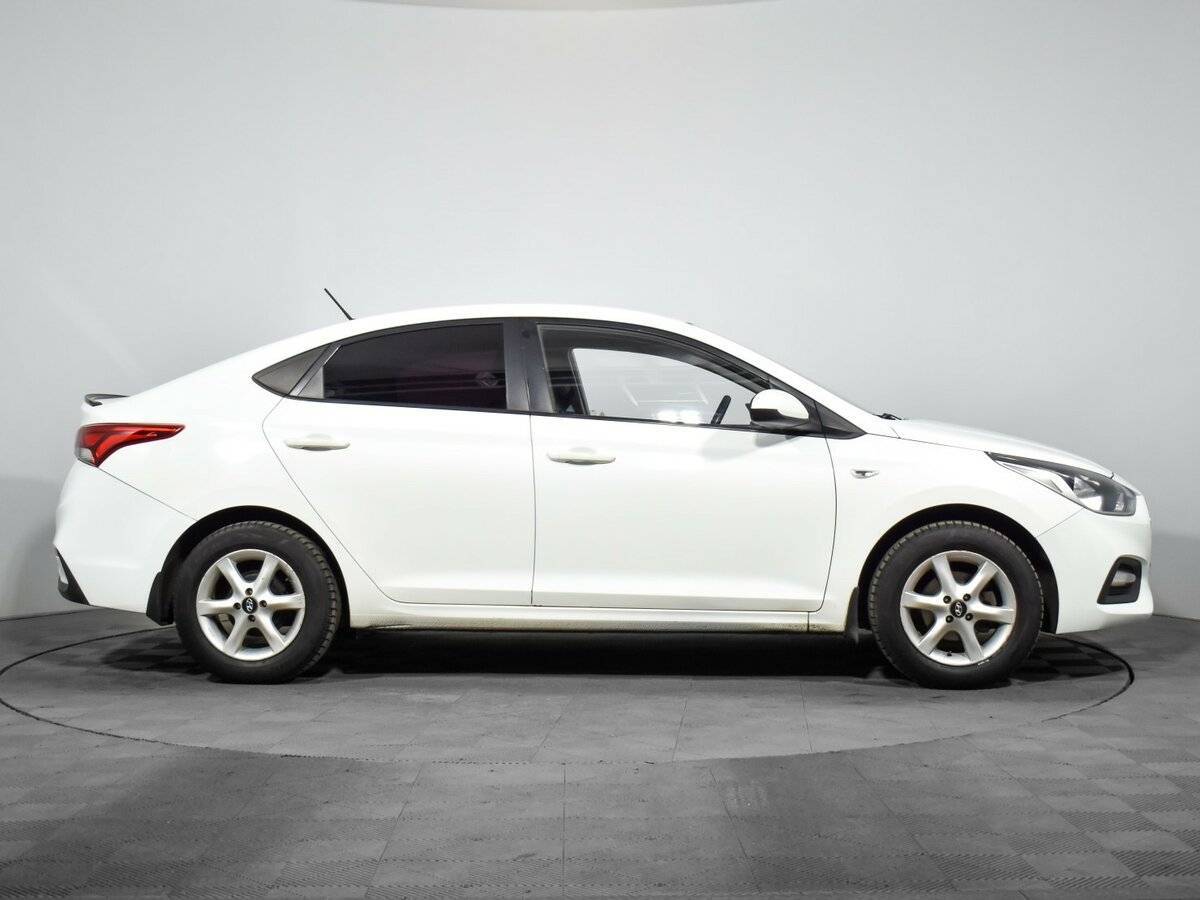 Купить Hyundai Solaris с пробегом. Фото: #3